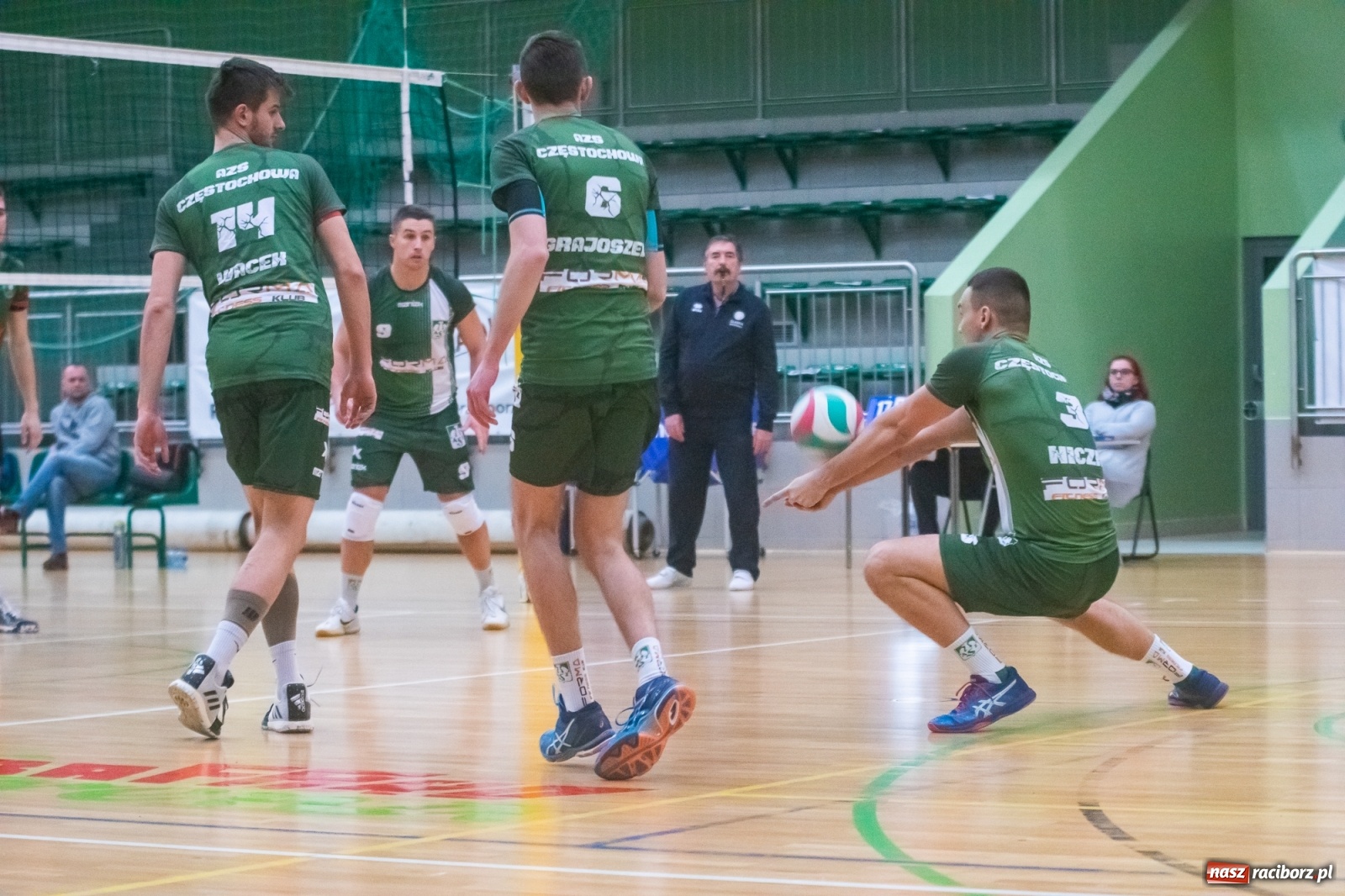 Zdjęcie w galerii na portalu naszraciborz.pl: Choć Częstochowa wygrała, to łatwo w Raciborzu nie miała [FOTO i WIDEO] wiadomości z regionu