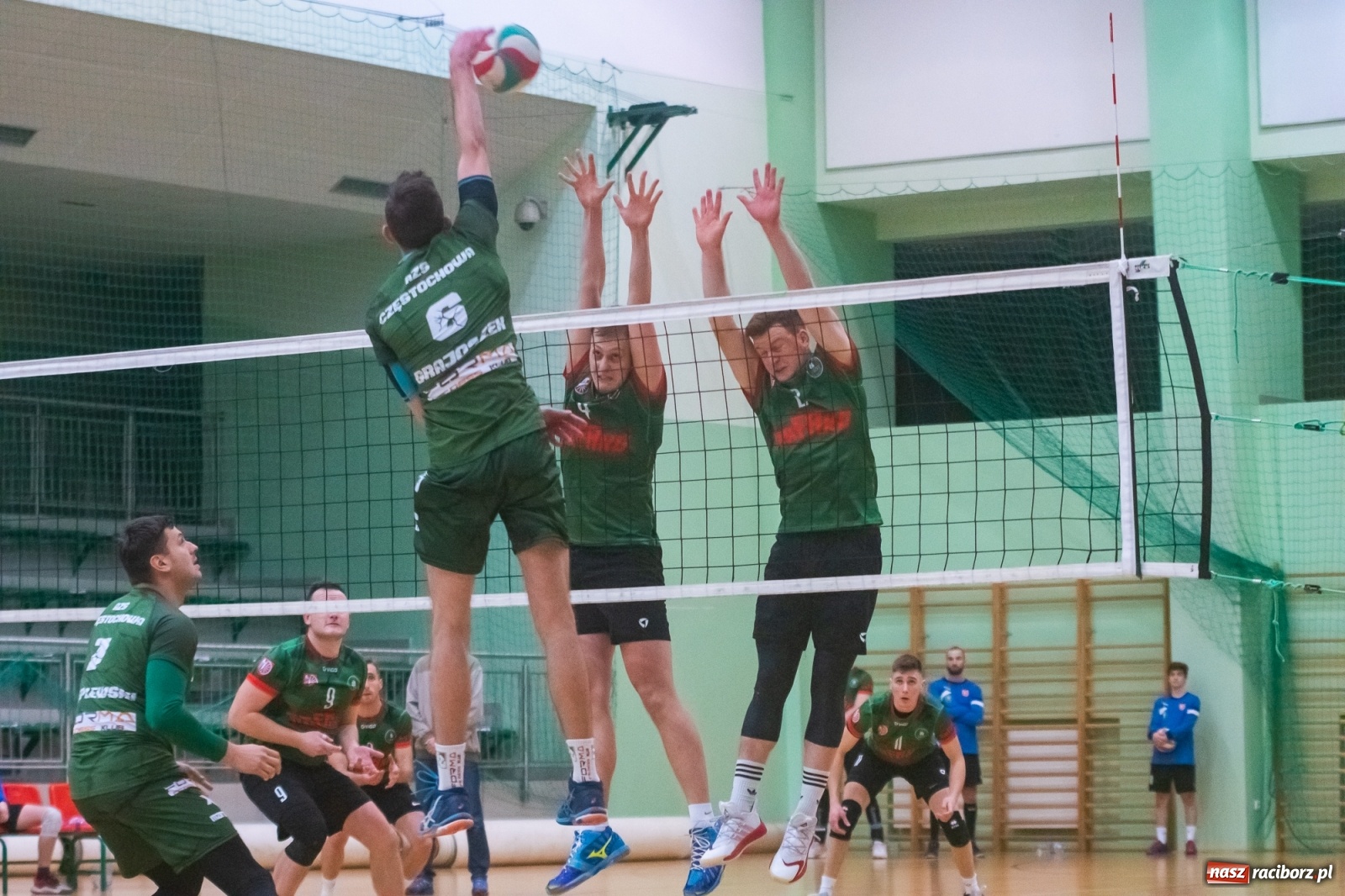 Zdjęcie w galerii na portalu naszraciborz.pl: Choć Częstochowa wygrała, to łatwo w Raciborzu nie miała [FOTO i WIDEO] wiadomości z regionu