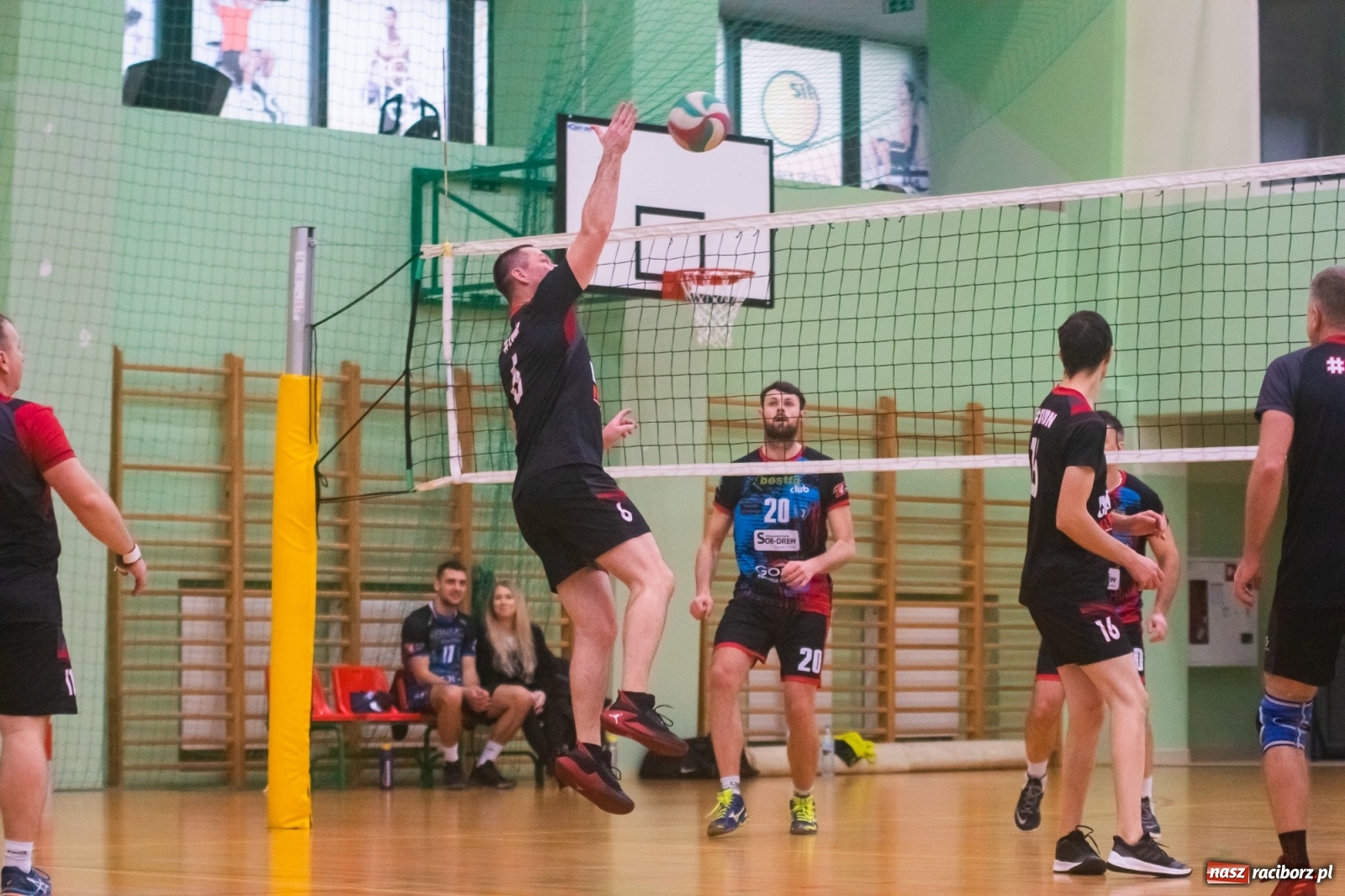 Zdjęcie w galerii na portalu naszraciborz.pl: Przedświąteczne granie w RLPS [FOTO] wiadomości z regionu