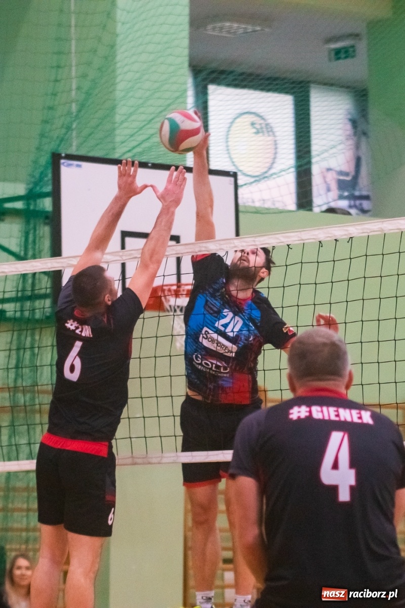 Zdjęcie w galerii na portalu naszraciborz.pl: Przedświąteczne granie w RLPS [FOTO] wiadomości z regionu