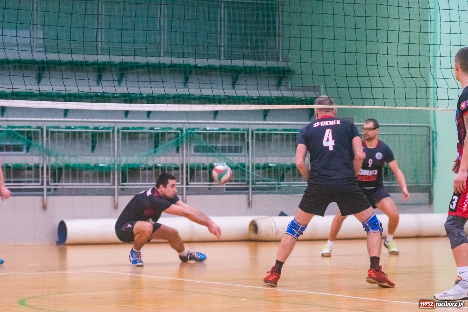 Zdjęcie w galerii na portalu naszraciborz.pl: Przedświąteczne granie w RLPS [FOTO] wiadomości z regionu