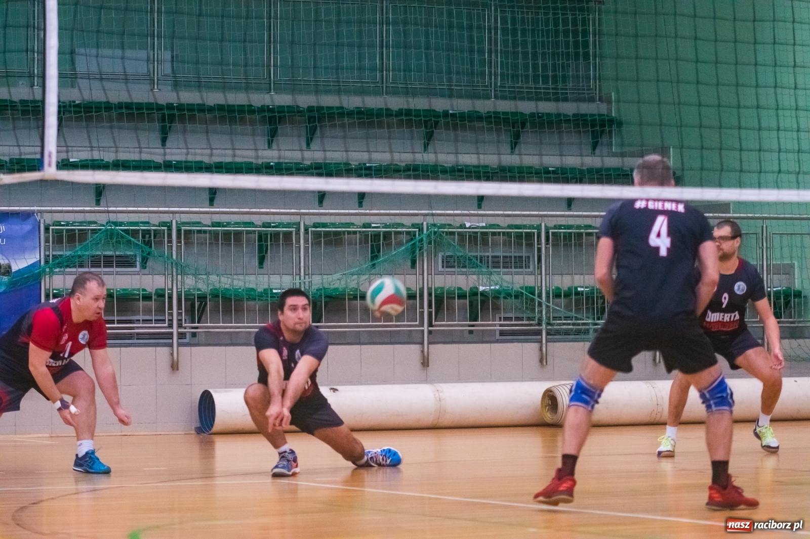 Zdjęcie w galerii na portalu naszraciborz.pl: Przedświąteczne granie w RLPS [FOTO] wiadomości z regionu