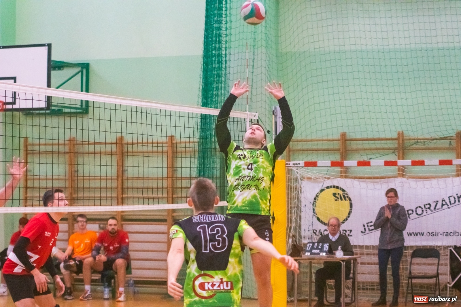 Zdjęcie w galerii na portalu naszraciborz.pl: Przedświąteczne granie w RLPS [FOTO] wiadomości z regionu