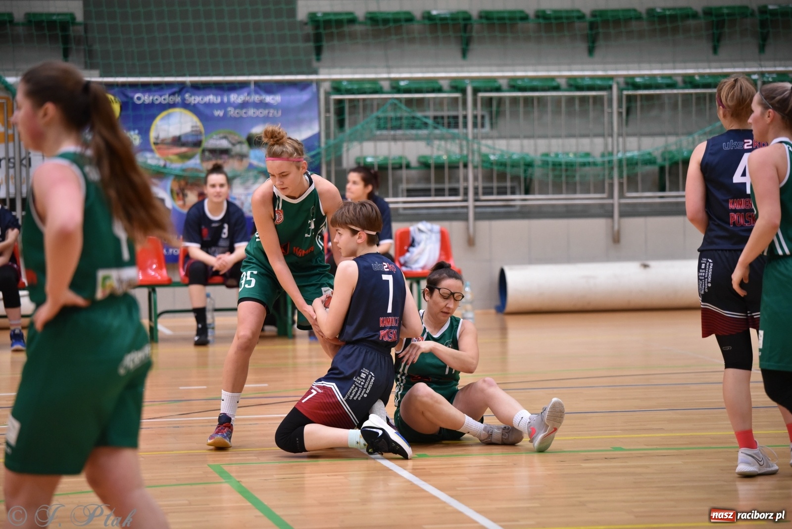 Zdjęcie w galerii na portalu naszraciborz.pl: Sportowe podsumowanie weekendu i fotorelacja z meczu RKK AZS Racibórz wiadomości z regionu