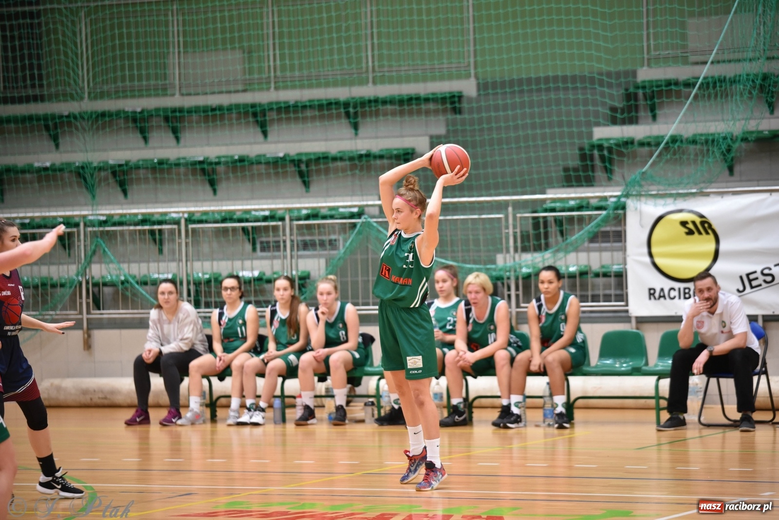 Zdjęcie w galerii na portalu naszraciborz.pl: Sportowe podsumowanie weekendu i fotorelacja z meczu RKK AZS Racibórz wiadomości z regionu