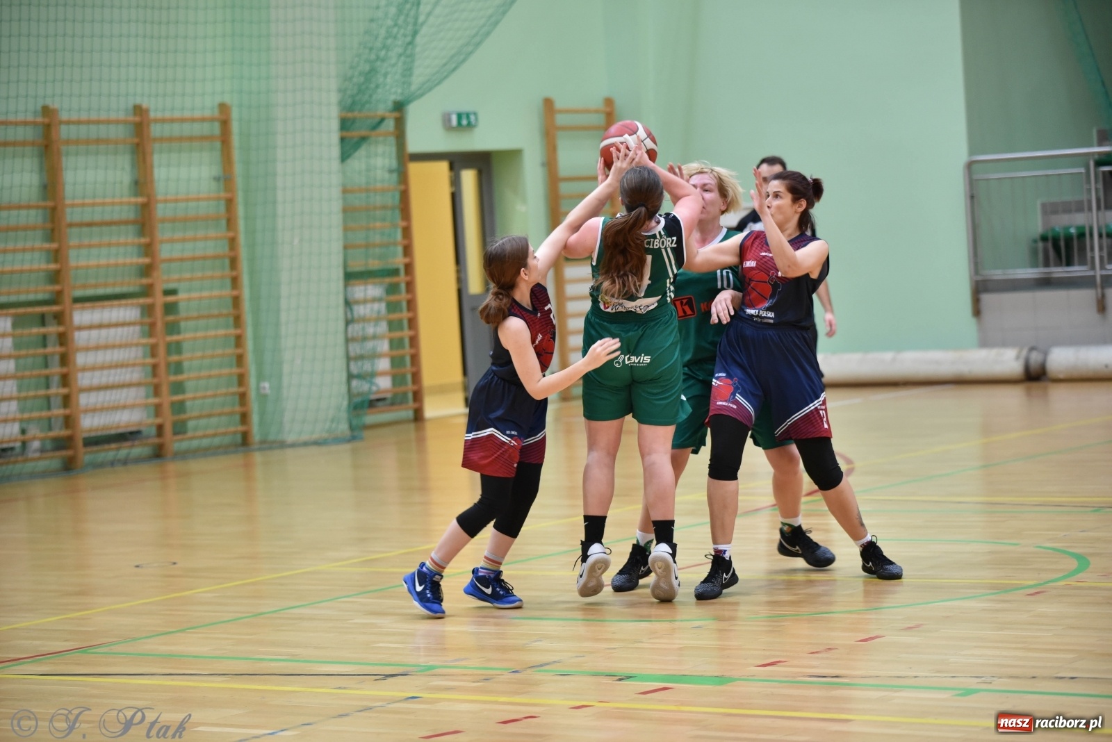 Zdjęcie w galerii na portalu naszraciborz.pl: Sportowe podsumowanie weekendu i fotorelacja z meczu RKK AZS Racibórz wiadomości z regionu