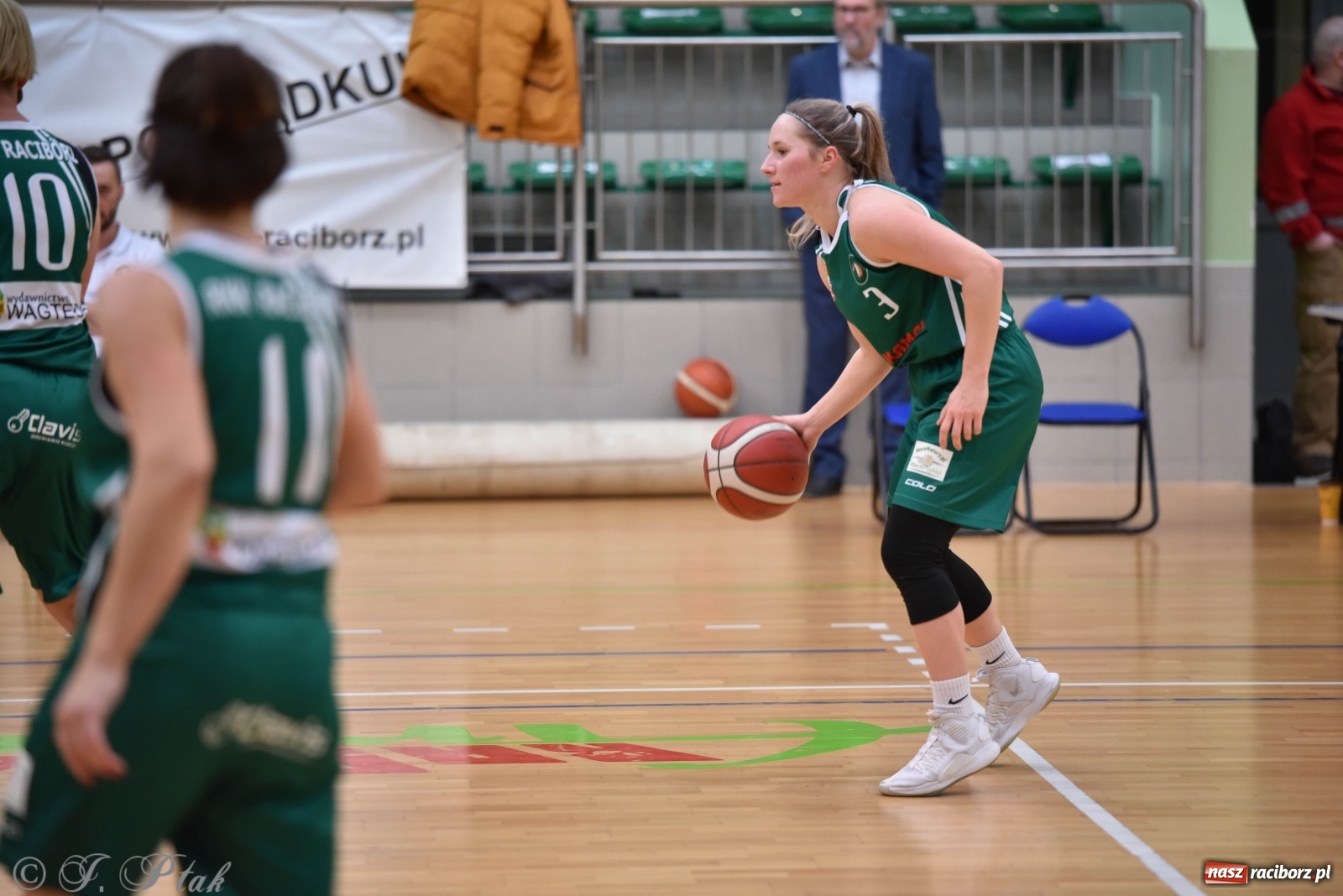 Zdjęcie w galerii na portalu naszraciborz.pl: Sportowe podsumowanie weekendu i fotorelacja z meczu RKK AZS Racibórz wiadomości z regionu