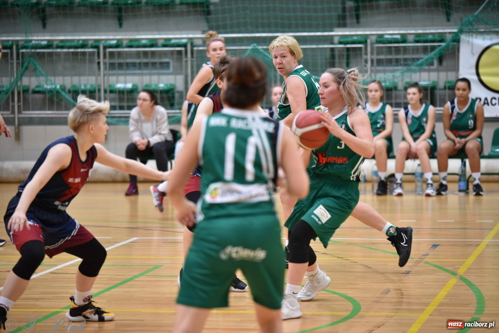 Zdjęcie w galerii na portalu naszraciborz.pl: Sportowe podsumowanie weekendu i fotorelacja z meczu RKK AZS Racibórz wiadomości z regionu