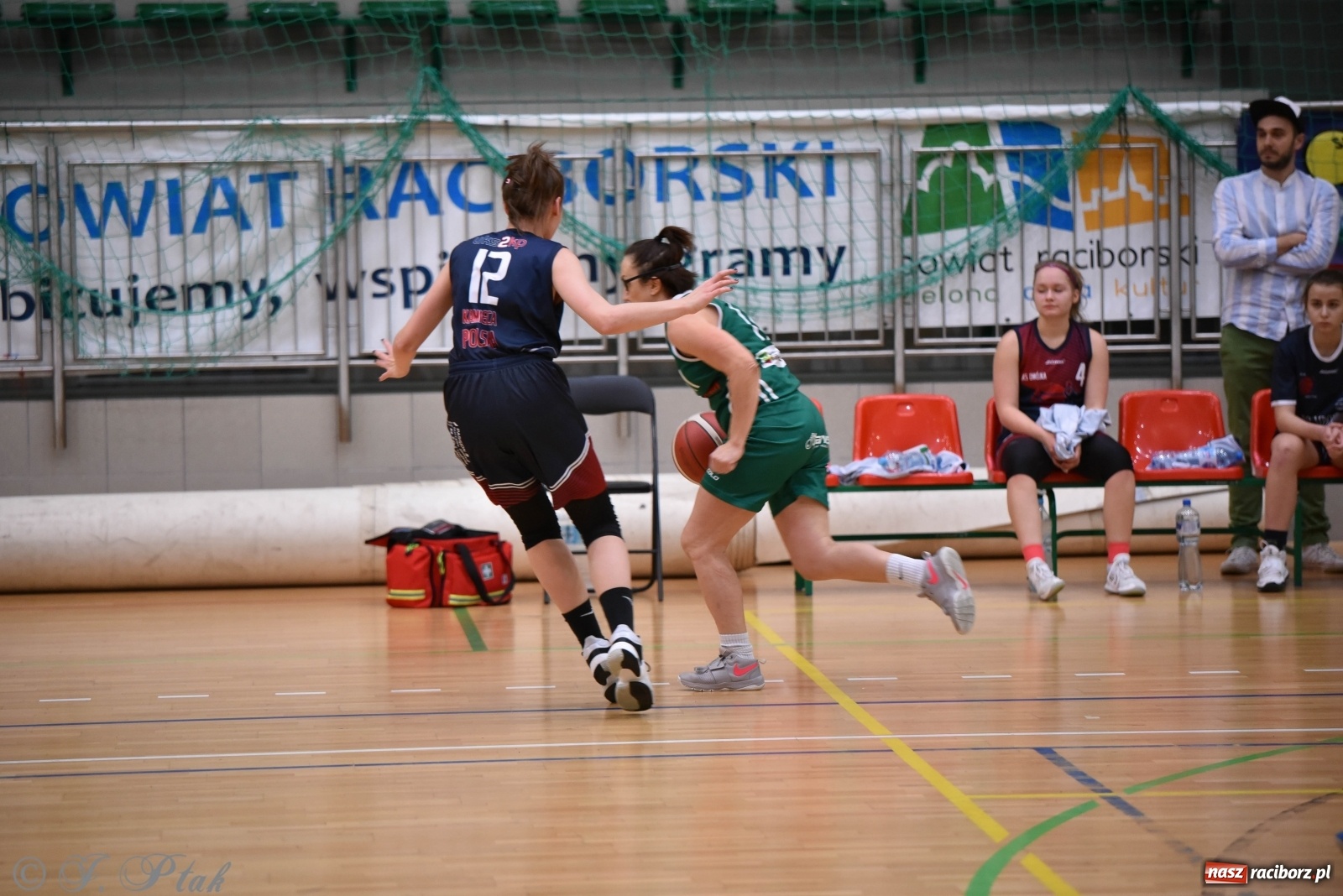 Zdjęcie w galerii na portalu naszraciborz.pl: Sportowe podsumowanie weekendu i fotorelacja z meczu RKK AZS Racibórz wiadomości z regionu