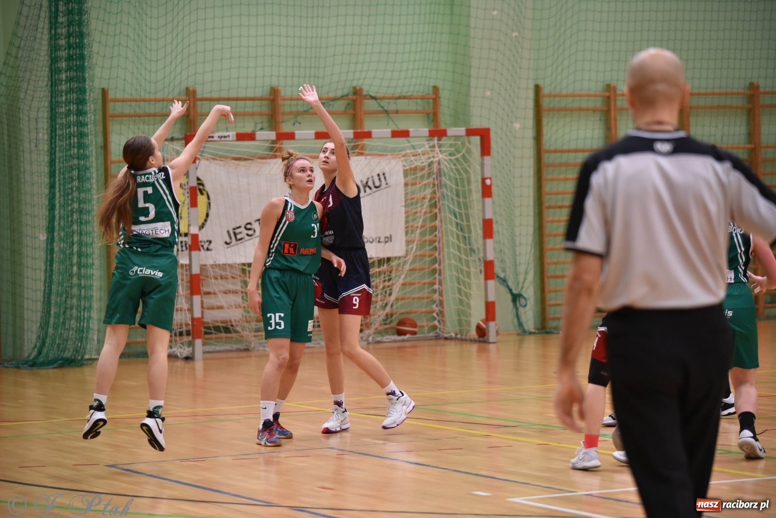 Zdjęcie w galerii na portalu naszraciborz.pl: Sportowe podsumowanie weekendu i fotorelacja z meczu RKK AZS Racibórz wiadomości z regionu