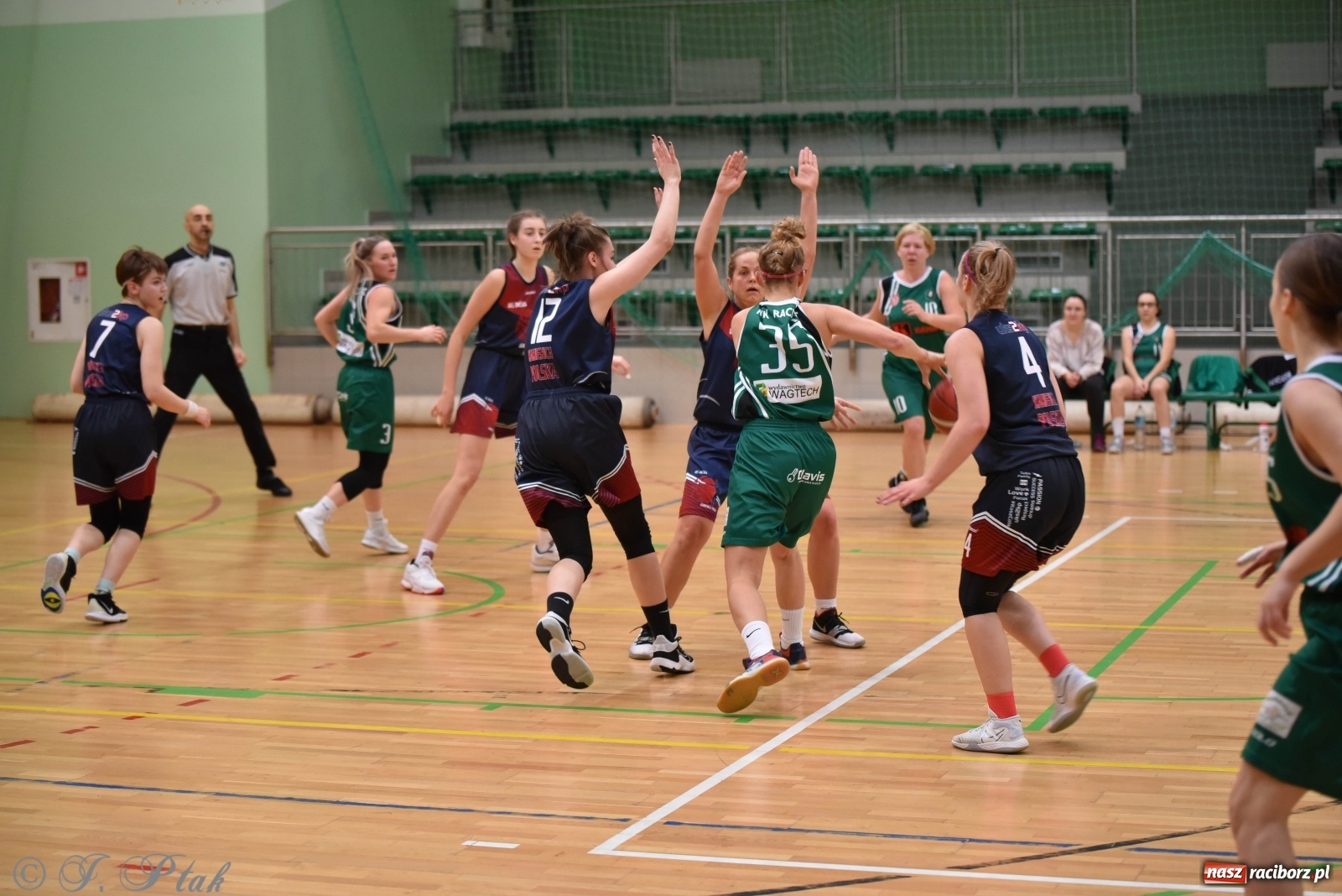 Zdjęcie w galerii na portalu naszraciborz.pl: Sportowe podsumowanie weekendu i fotorelacja z meczu RKK AZS Racibórz wiadomości z regionu