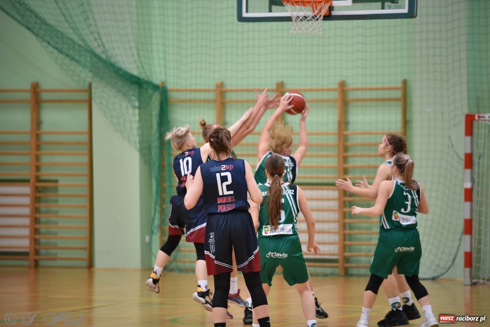 Zdjęcie w galerii na portalu naszraciborz.pl: Sportowe podsumowanie weekendu i fotorelacja z meczu RKK AZS Racibórz wiadomości z regionu