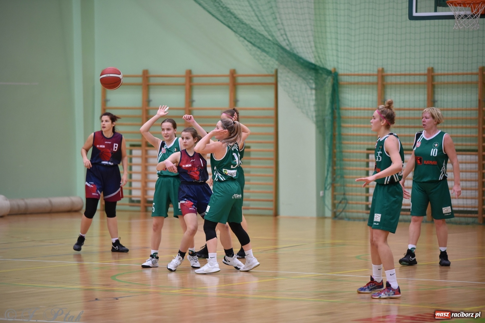 Zdjęcie w galerii na portalu naszraciborz.pl: Sportowe podsumowanie weekendu i fotorelacja z meczu RKK AZS Racibórz wiadomości z regionu