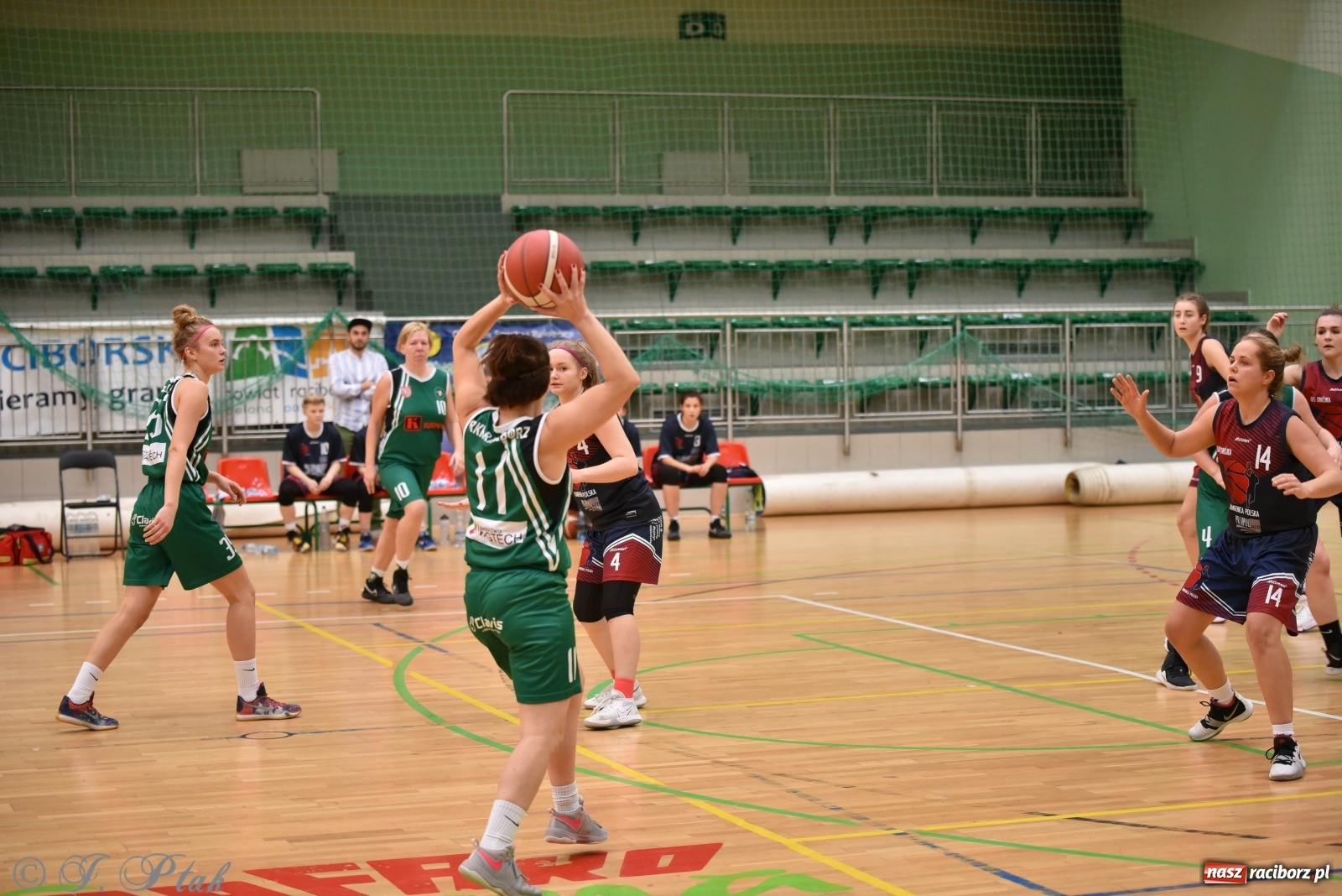 Zdjęcie w galerii na portalu naszraciborz.pl: Sportowe podsumowanie weekendu i fotorelacja z meczu RKK AZS Racibórz wiadomości z regionu