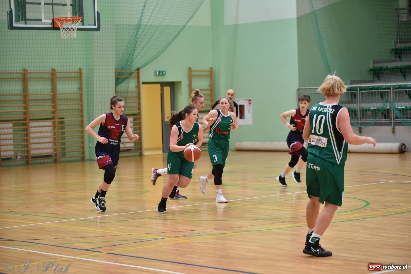 Zdjęcie w galerii na portalu naszraciborz.pl: Sportowe podsumowanie weekendu i fotorelacja z meczu RKK AZS Racibórz wiadomości z regionu