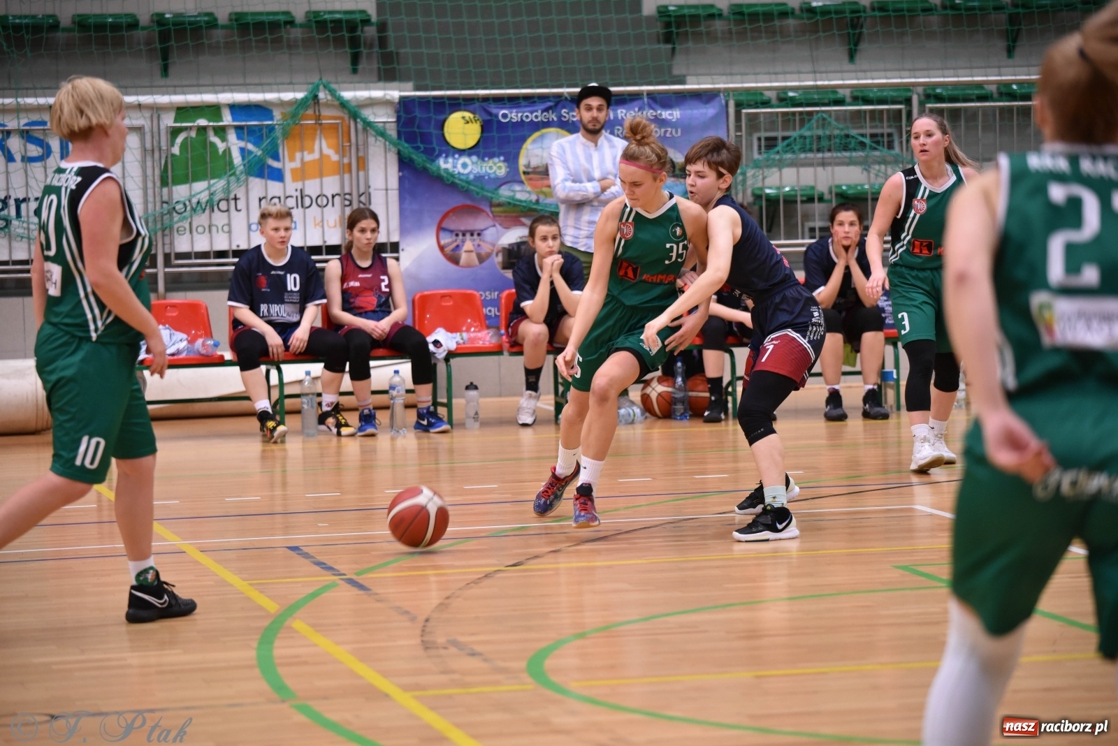 Zdjęcie w galerii na portalu naszraciborz.pl: Sportowe podsumowanie weekendu i fotorelacja z meczu RKK AZS Racibórz wiadomości z regionu