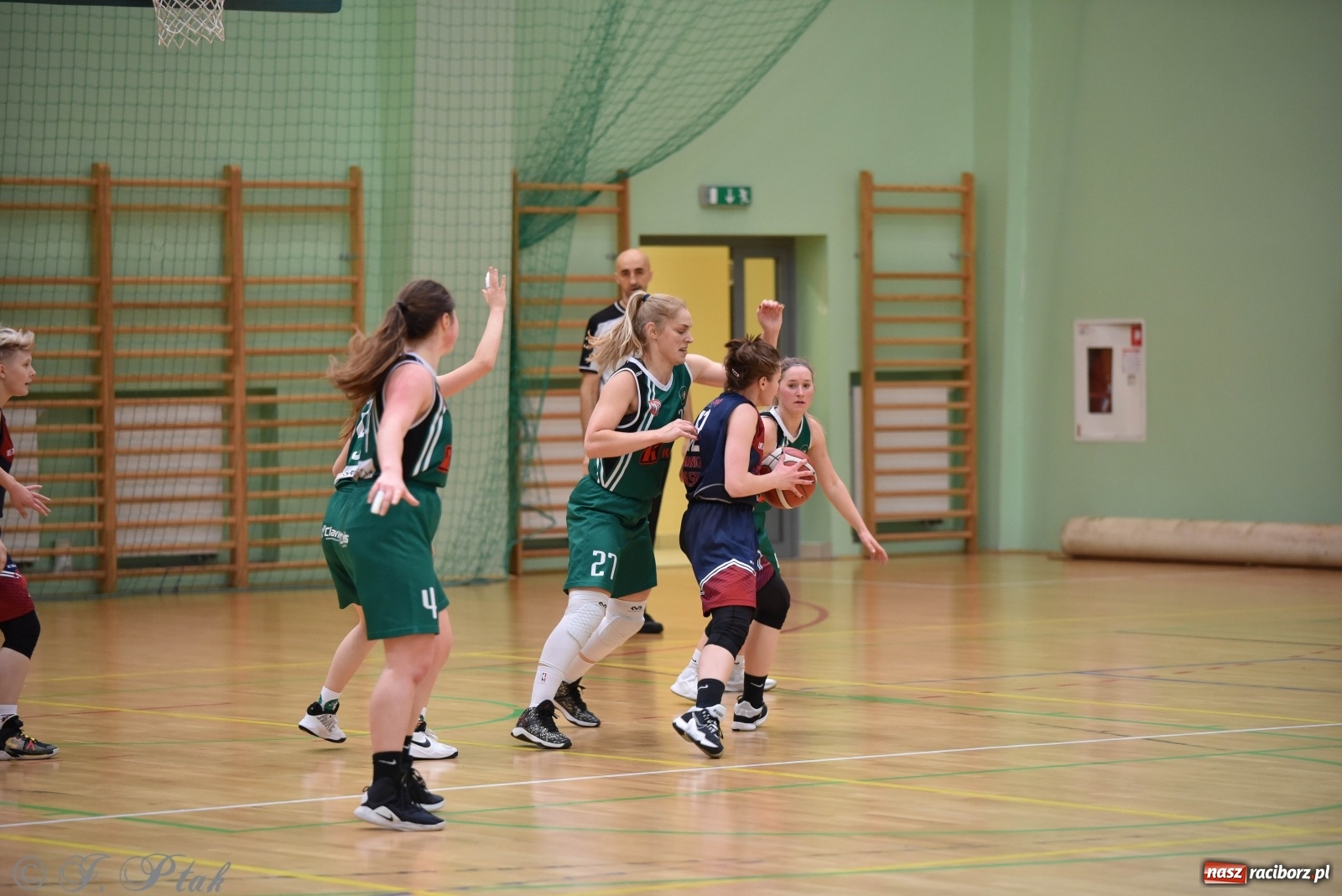 Zdjęcie w galerii na portalu naszraciborz.pl: Sportowe podsumowanie weekendu i fotorelacja z meczu RKK AZS Racibórz wiadomości z regionu