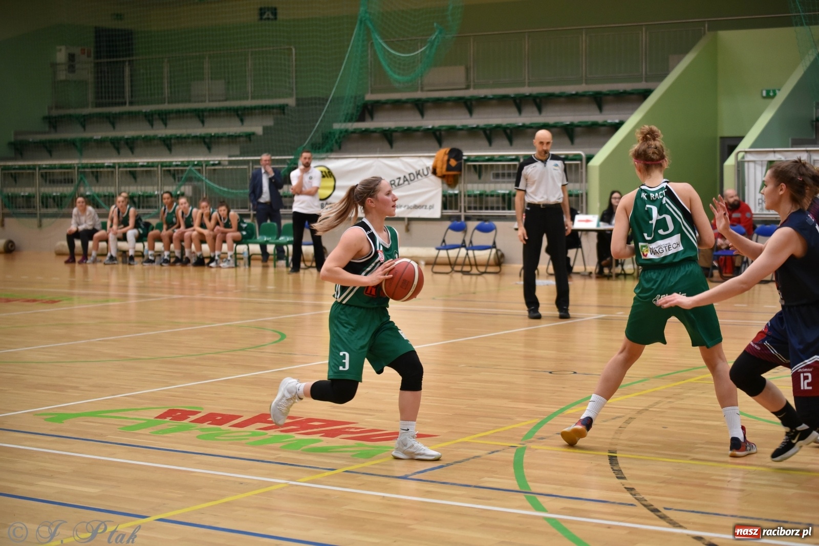 Zdjęcie w galerii na portalu naszraciborz.pl: Sportowe podsumowanie weekendu i fotorelacja z meczu RKK AZS Racibórz wiadomości z regionu