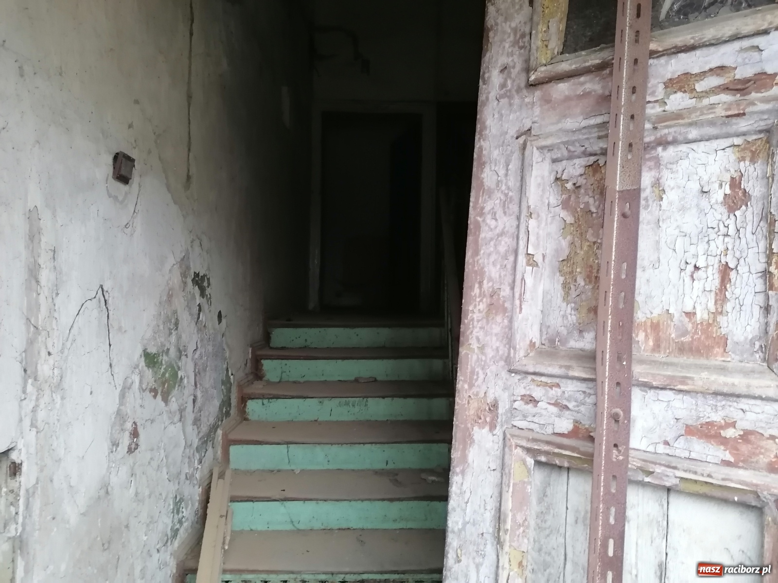 Zdjęcie w galerii na portalu naszraciborz.pl: Rudera przy Drzymały. Czy ktoś czeka na tragedię?  wiadomości z regionu