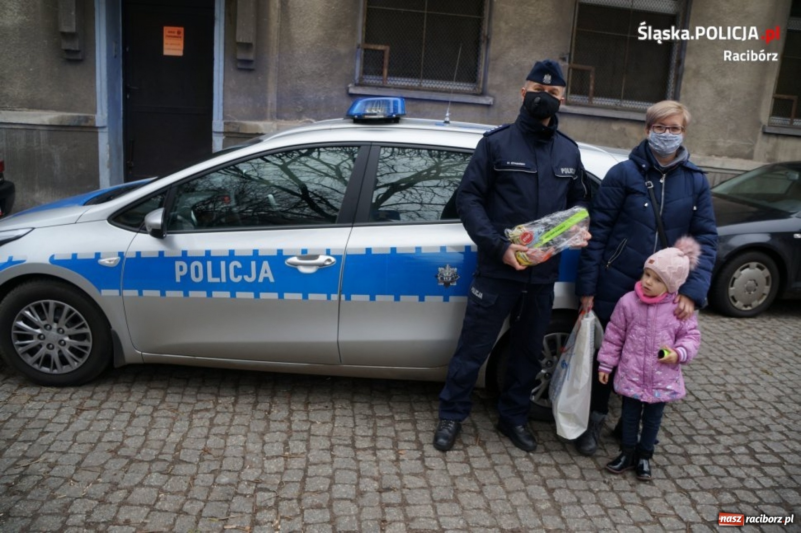 Zdjęcie w galerii na portalu naszraciborz.pl: Świeć przykładem. Akcja raciborskiej drogówki  wiadomości z regionu
