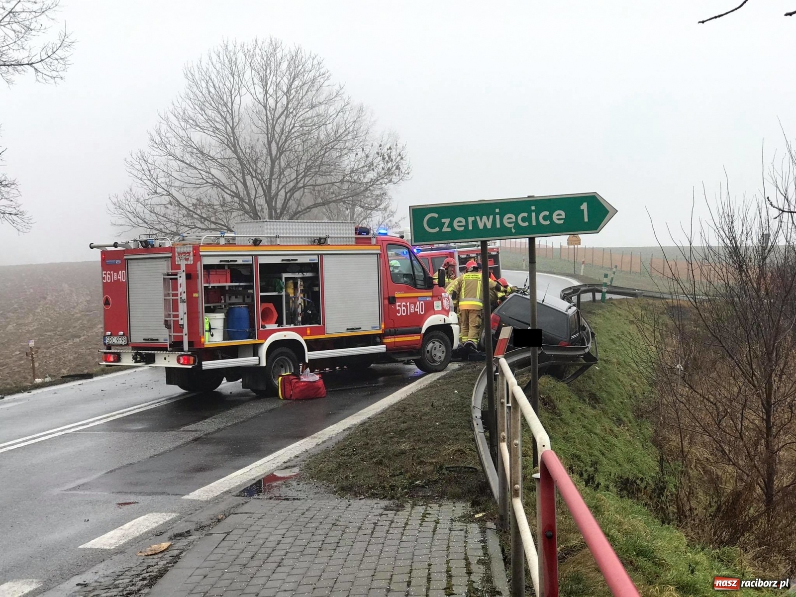 Zdjęcie w galerii na portalu naszraciborz.pl: Tragiczny wypadek na DK 45 Racibórz-Opole [FOTO] wiadomości z regionu
