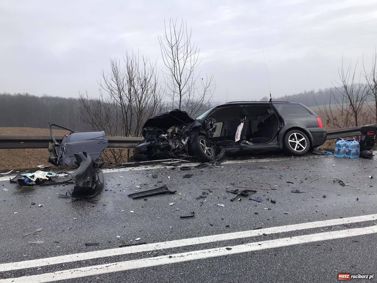 Zdjęcie w galerii na portalu naszraciborz.pl: Tragiczny wypadek na DK 45 Racibórz-Opole [FOTO] wiadomości z regionu