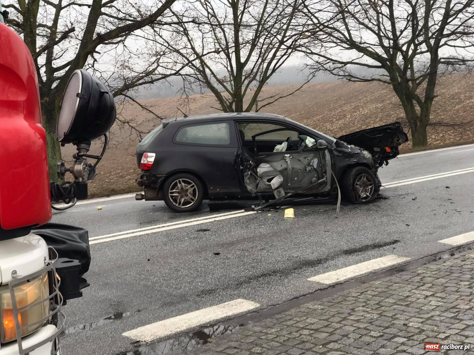 Zdjęcie w galerii na portalu naszraciborz.pl: Tragiczny wypadek na DK 45 Racibórz-Opole [FOTO] wiadomości z regionu