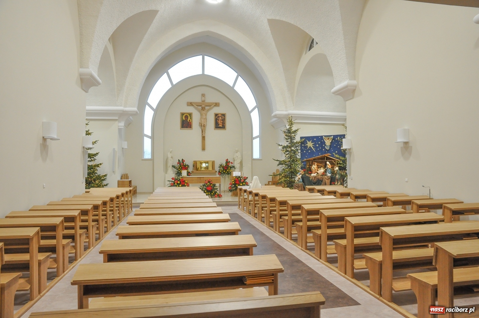 Zdjęcie w galerii na portalu naszraciborz.pl: Szopki u pietrowickich zawierzanek i raciborskich franciszkanów [FOTO] wiadomości z regionu