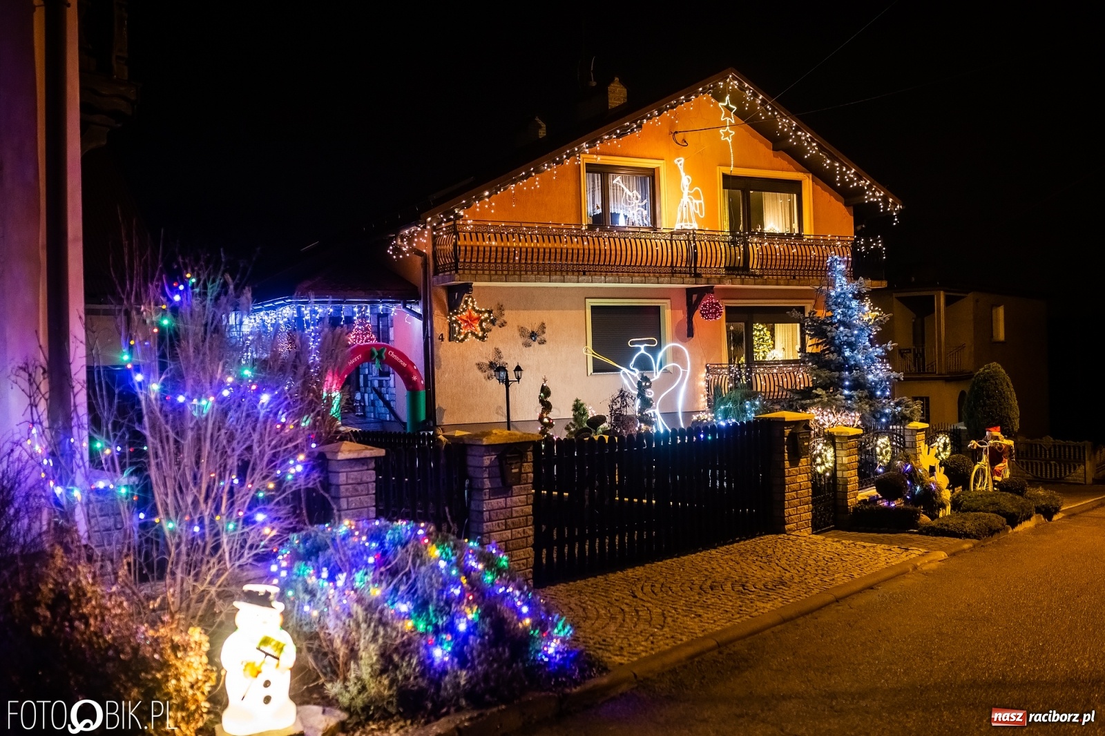 Zdjęcie w galerii na portalu naszraciborz.pl: Bajkowy świat niedaleko Raciborza. Nową Wioskę odwiedzają tłumy [FOTO, WIDEO] wiadomości z regionu