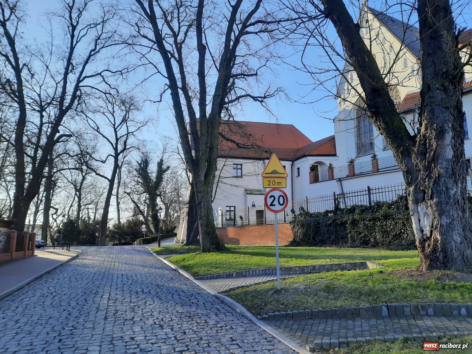 Zdjęcie w galerii na portalu naszraciborz.pl: Zmiana organizacji ruchu na Zamkowej wiadomości z regionu