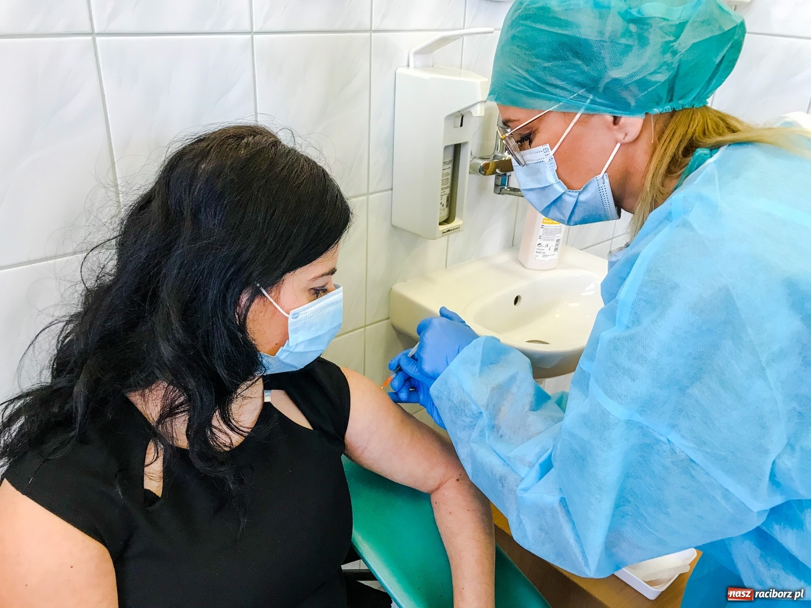 Zdjęcie w galerii na portalu naszraciborz.pl: Lista punktów szczepień przeciwko COViD-19 w Raciborzu i powiecie raciborskim wiadomości z regionu