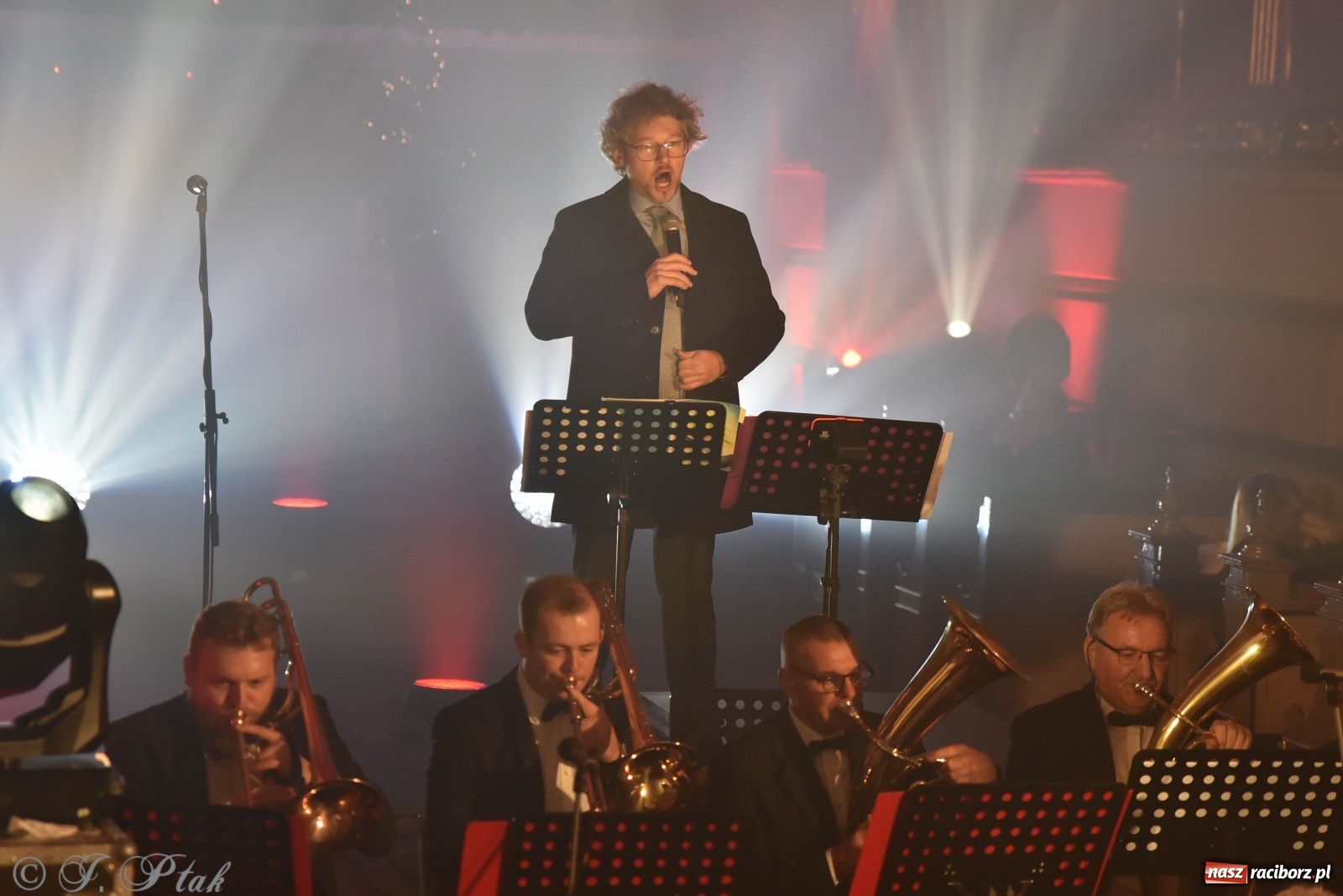 Zdjęcie w galerii na portalu naszraciborz.pl: Koncert świąteczny orkiestry Plania w kościele farnym wiadomości z regionu