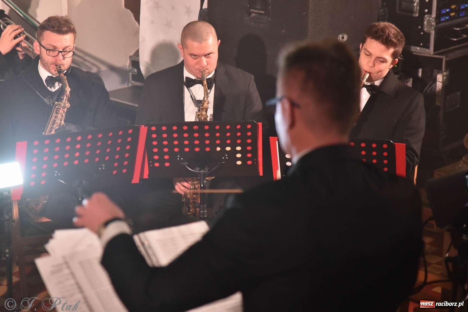 Zdjęcie w galerii na portalu naszraciborz.pl: Koncert świąteczny orkiestry Plania w kościele farnym wiadomości z regionu