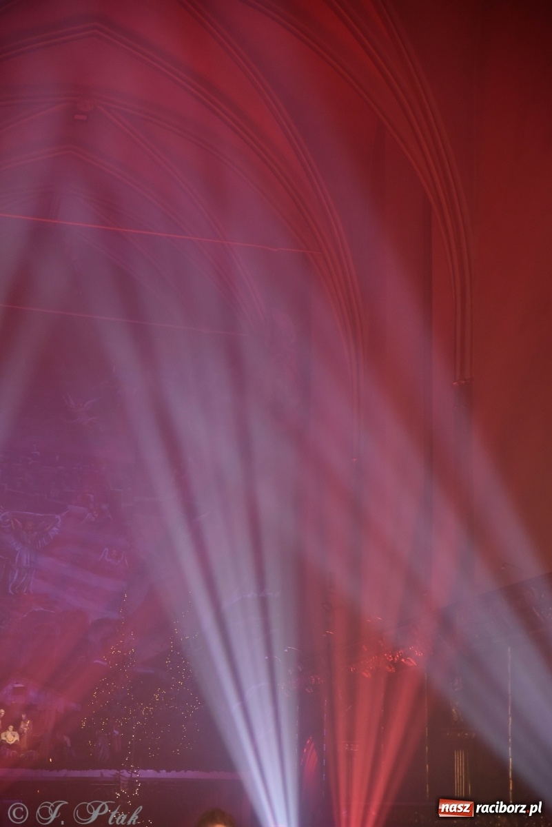 Zdjęcie w galerii na portalu naszraciborz.pl: Koncert świąteczny orkiestry Plania w kościele farnym wiadomości z regionu