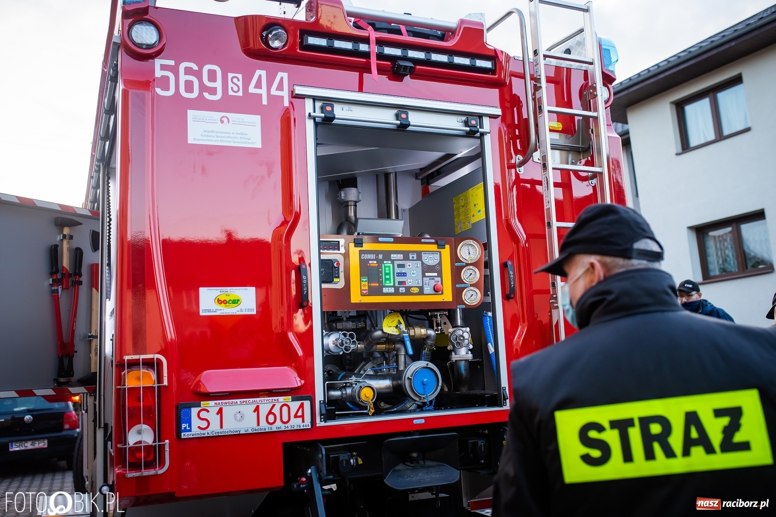 Zdjęcie w galerii na portalu naszraciborz.pl: Strażacy z Bojanowa z nowym volvo [FOTO] wiadomości z regionu