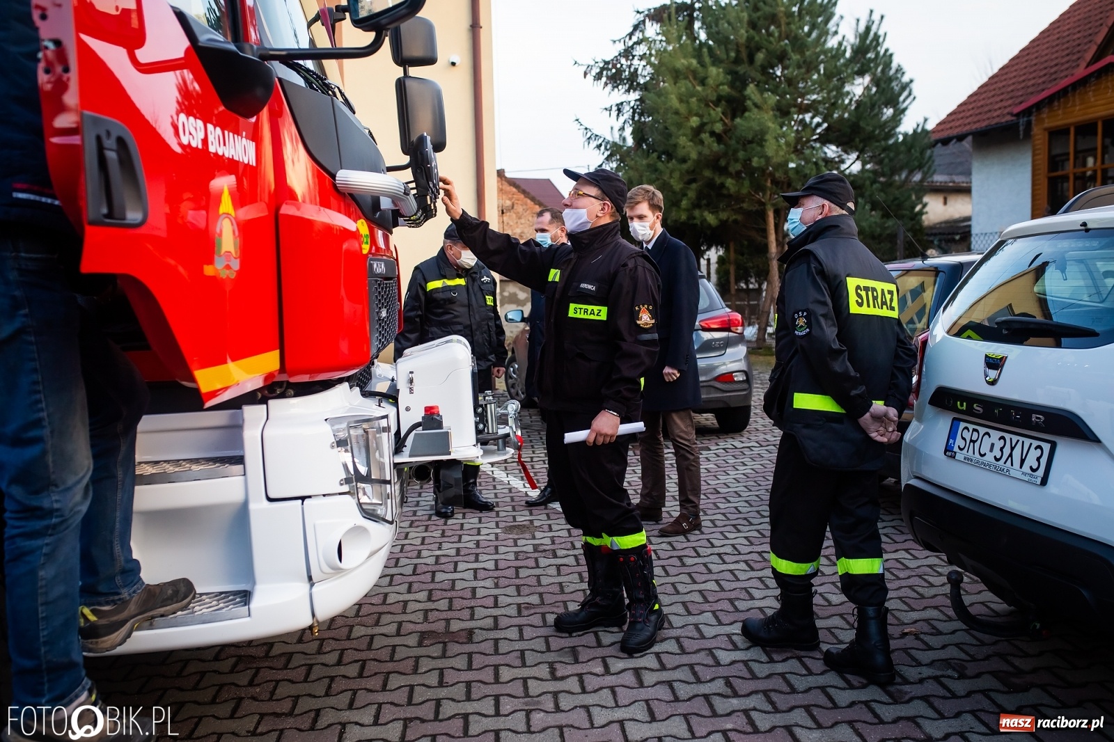 Zdjęcie w galerii na portalu naszraciborz.pl: Strażacy z Bojanowa z nowym volvo [FOTO] wiadomości z regionu