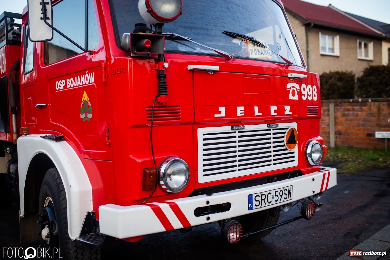 Zdjęcie w galerii na portalu naszraciborz.pl: Strażacy z Bojanowa z nowym volvo [FOTO] wiadomości z regionu