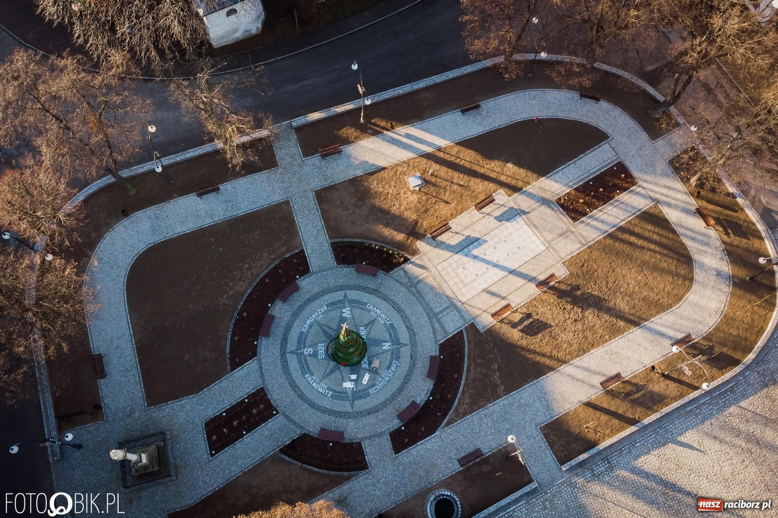 Zdjęcie w galerii na portalu naszraciborz.pl: Nowy rynek w Krzanowicach z lotu ptaka [FOTO]  wiadomości z regionu