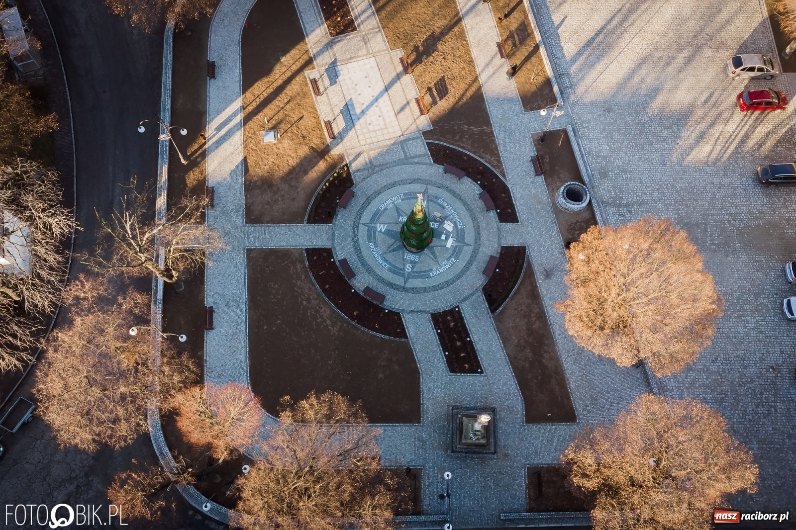 Zdjęcie w galerii na portalu naszraciborz.pl: Nowy rynek w Krzanowicach z lotu ptaka [FOTO]  wiadomości z regionu