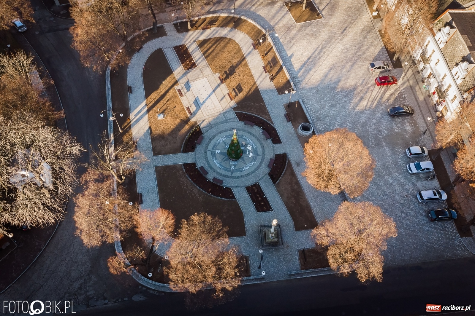 Zdjęcie w galerii na portalu naszraciborz.pl: Nowy rynek w Krzanowicach z lotu ptaka [FOTO]  wiadomości z regionu