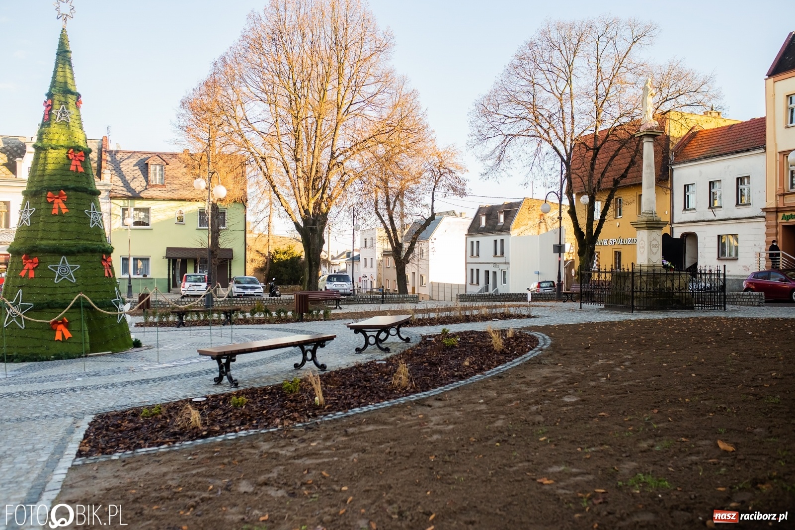 Zdjęcie w galerii na portalu naszraciborz.pl: Nowy rynek w Krzanowicach z lotu ptaka [FOTO]  wiadomości z regionu