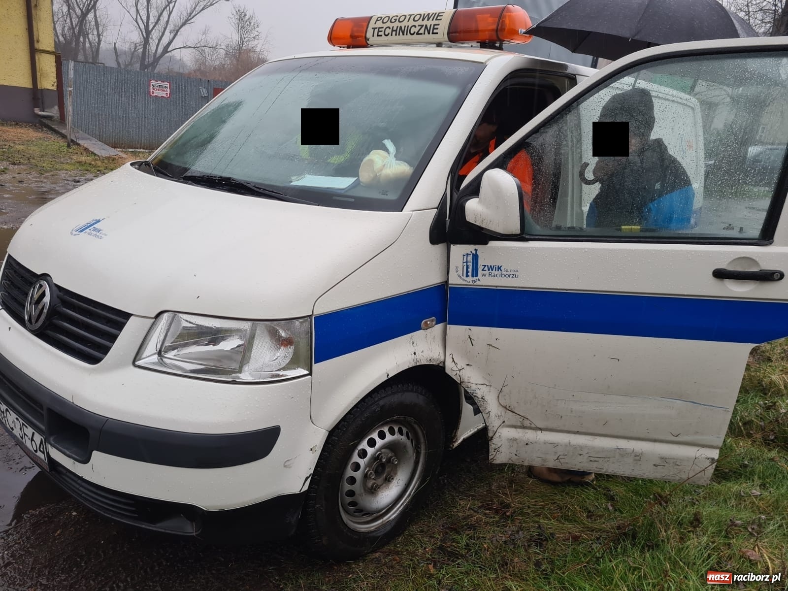 Zdjęcie w galerii na portalu naszraciborz.pl: Kolizja na skrzyżowaniu Rybnicka-Brzeska [FOTO]  wiadomości z regionu