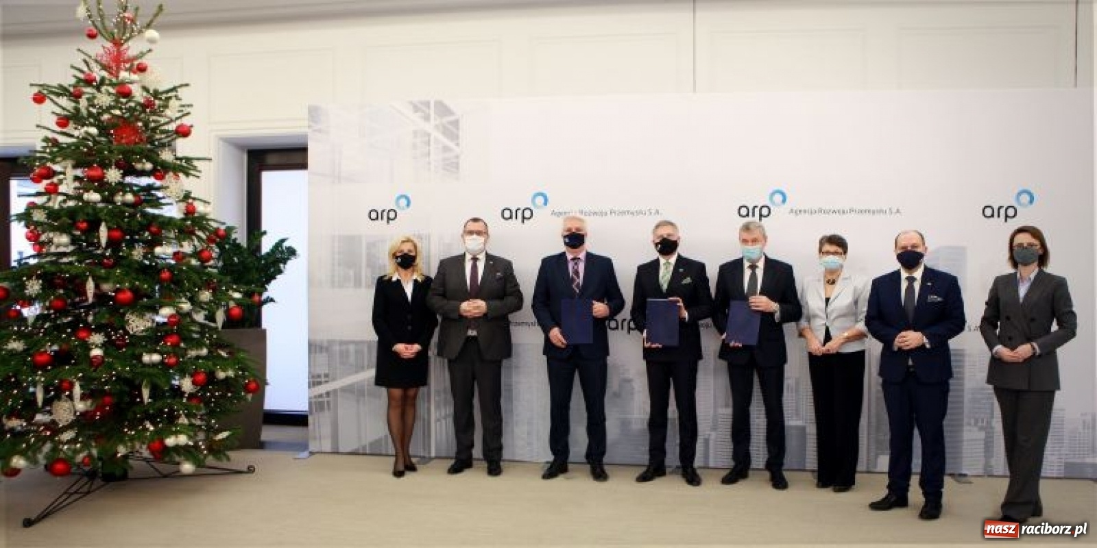 Zdjęcie w galerii na portalu naszraciborz.pl: Rafamet podpisał umowę z ARP Leasing oraz PKP Intercity Remtrak  wiadomości z regionu