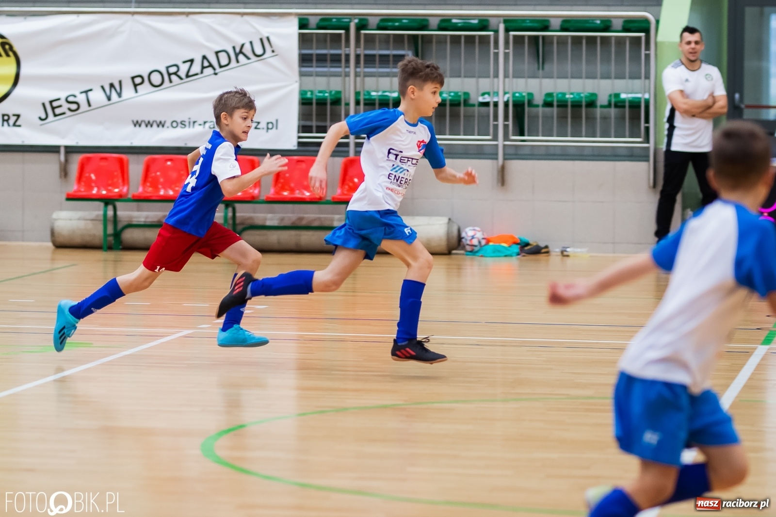 Zdjęcie w galerii na portalu naszraciborz.pl: Noworoczny Turniej Piłki Nożnej w Arenie Rafako wiadomości z regionu