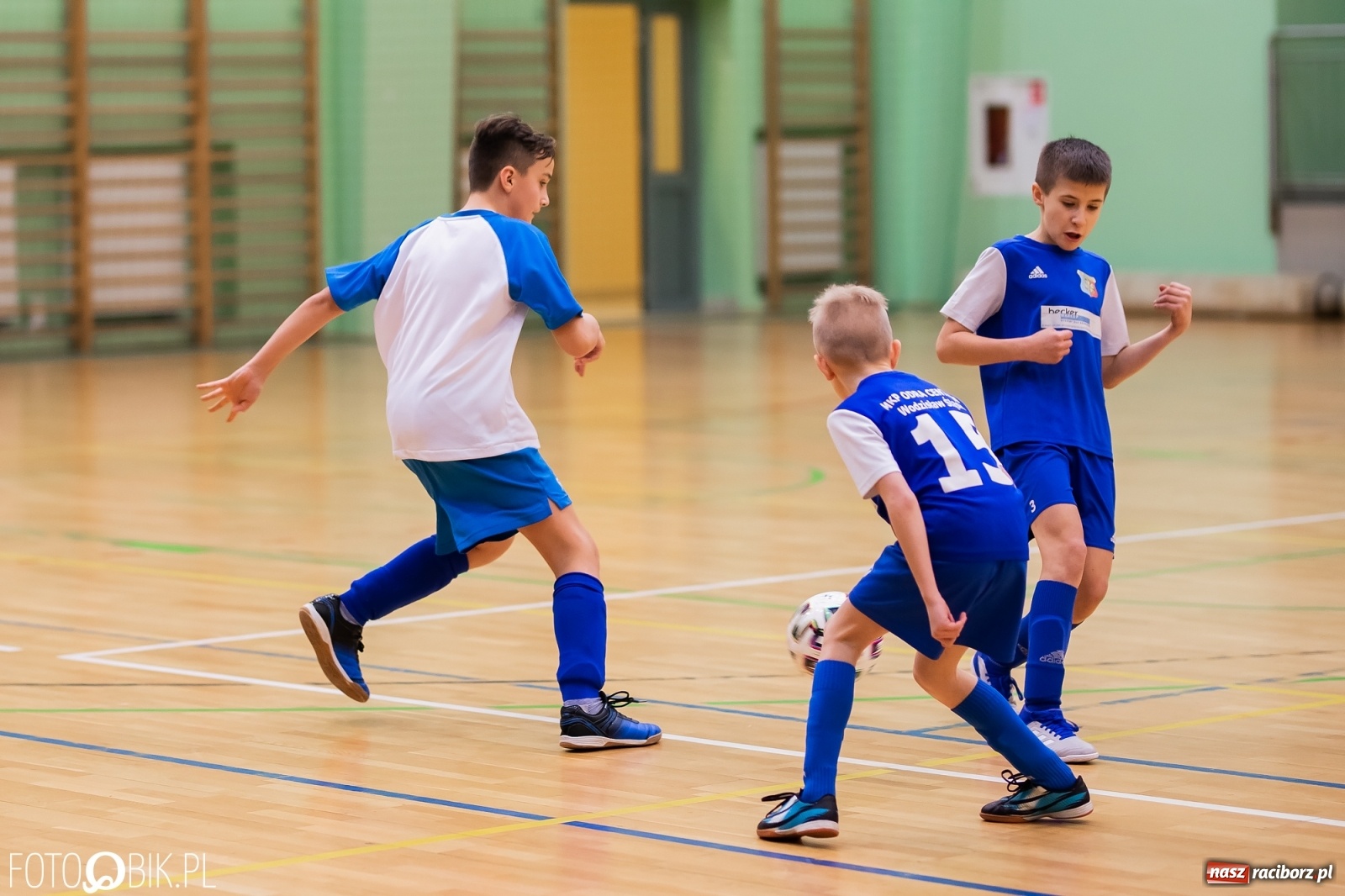 Zdjęcie w galerii na portalu naszraciborz.pl: Noworoczny Turniej Piłki Nożnej w Arenie Rafako wiadomości z regionu
