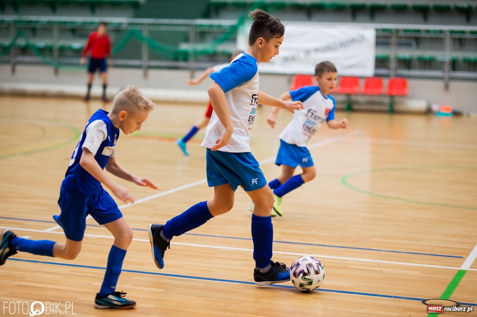 Zdjęcie w galerii na portalu naszraciborz.pl: Noworoczny Turniej Piłki Nożnej w Arenie Rafako wiadomości z regionu