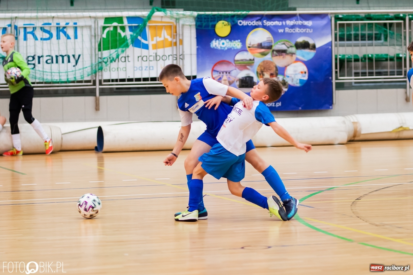 Zdjęcie w galerii na portalu naszraciborz.pl: Noworoczny Turniej Piłki Nożnej w Arenie Rafako wiadomości z regionu