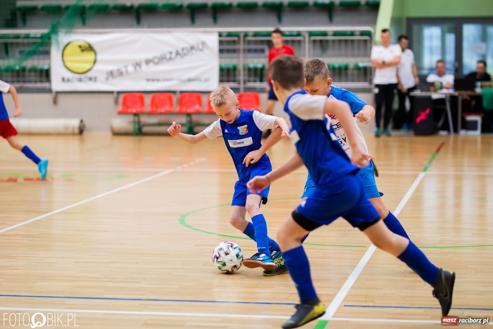 Zdjęcie w galerii na portalu naszraciborz.pl: Noworoczny Turniej Piłki Nożnej w Arenie Rafako wiadomości z regionu