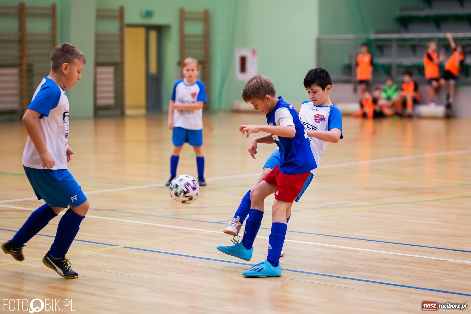 Zdjęcie w galerii na portalu naszraciborz.pl: Noworoczny Turniej Piłki Nożnej w Arenie Rafako wiadomości z regionu