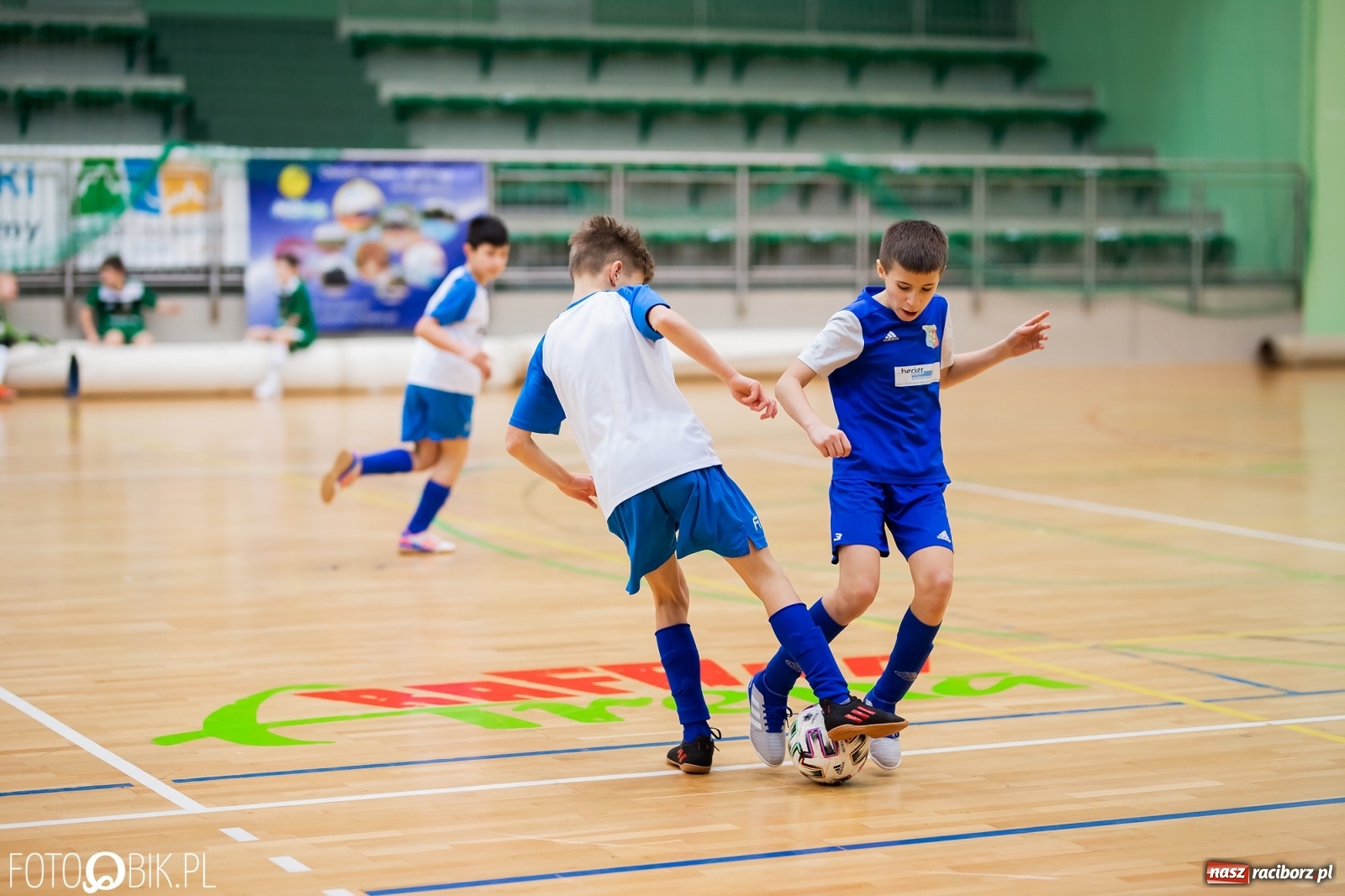 Zdjęcie w galerii na portalu naszraciborz.pl: Noworoczny Turniej Piłki Nożnej w Arenie Rafako wiadomości z regionu